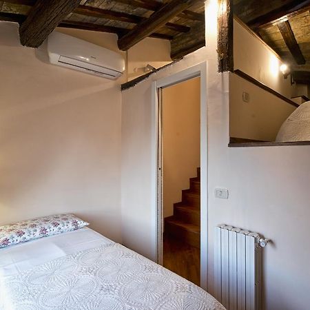 Pantheon Luxury Apartment Рим Номер фото