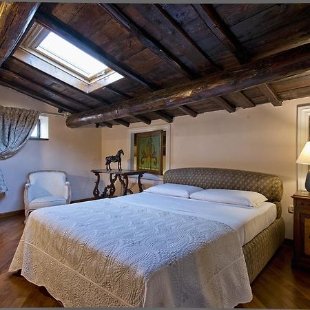 Pantheon Luxury Apartment Рим Номер фото