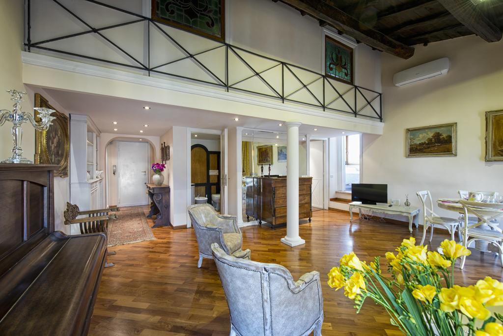 Pantheon Luxury Apartment Рим Номер фото